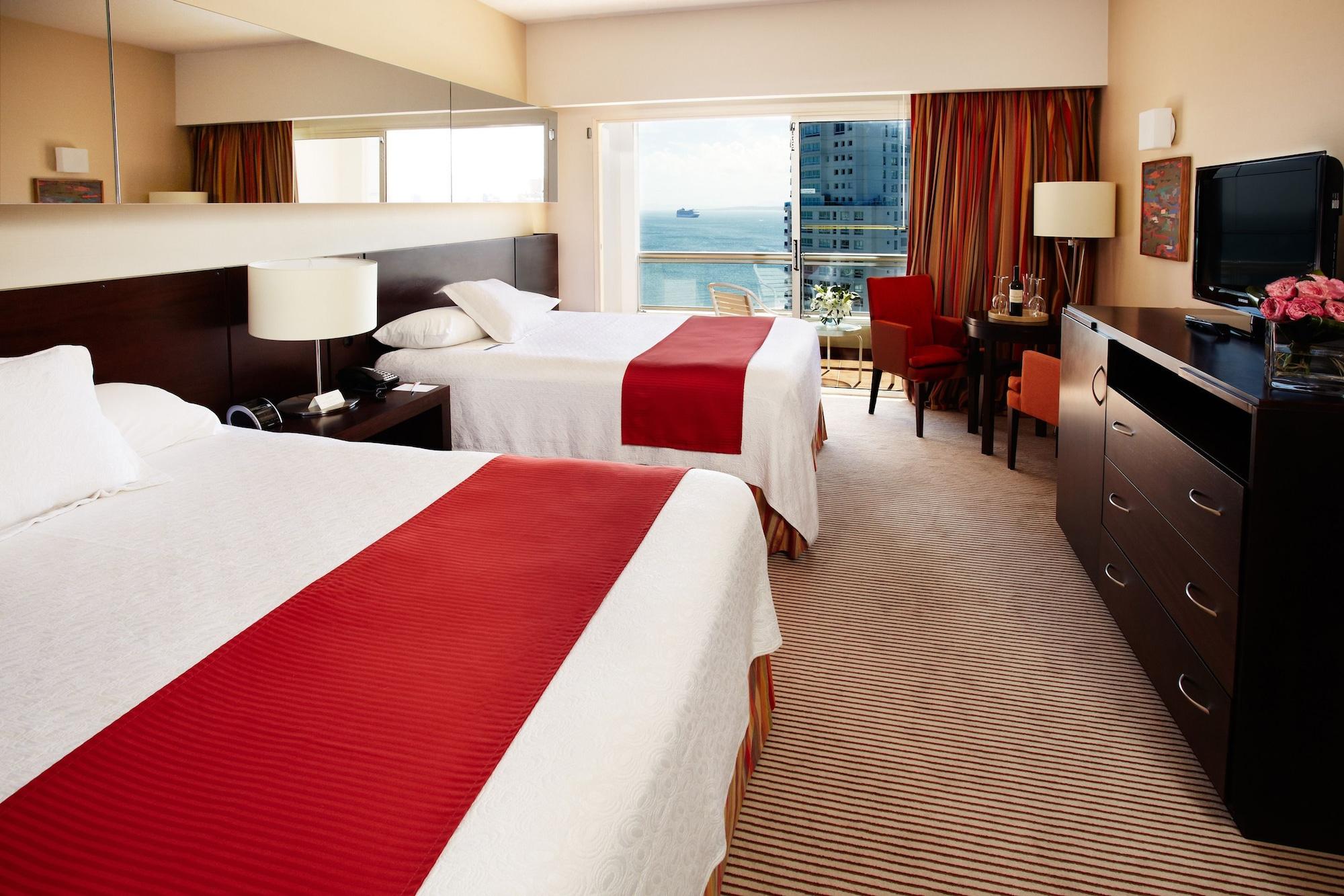 Enjoy Punta Del Este Eksteriør billede A guest room at the MGM Grand